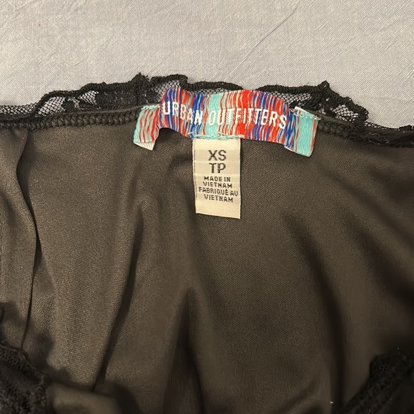 Urban outfitters black lace skirt. Never worn - Picture 2 of 2
